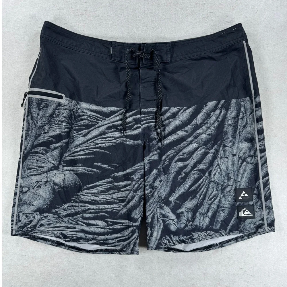 Quiksilver Highline Board Shorts Mens 38 Black Grey Lava Rock Print Swim Trunks